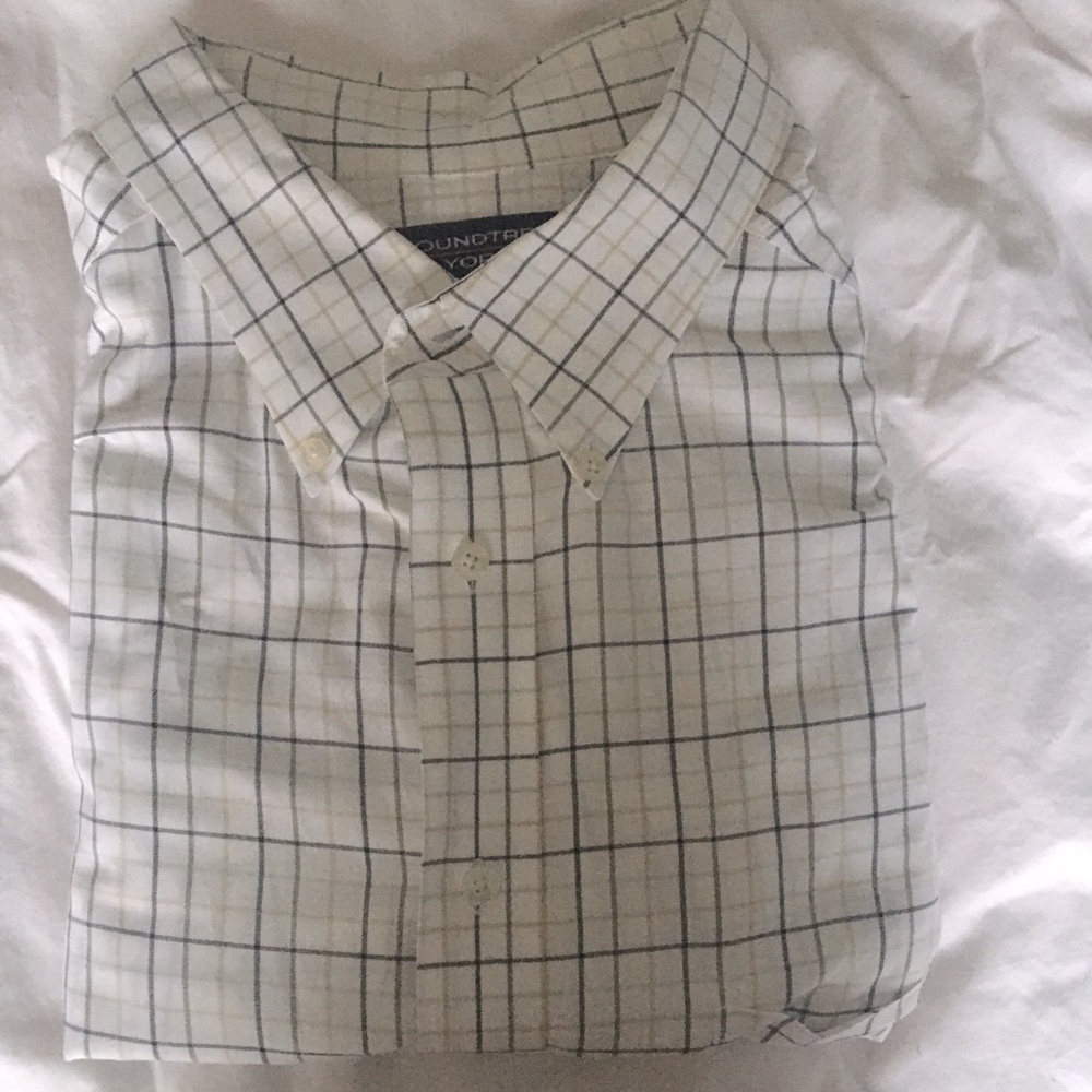 Men’s multicolor checked short sleeve button down